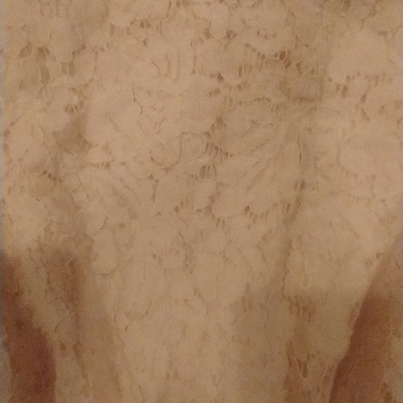 Pretty  peach all lace‎ top - Picture 3 of 7